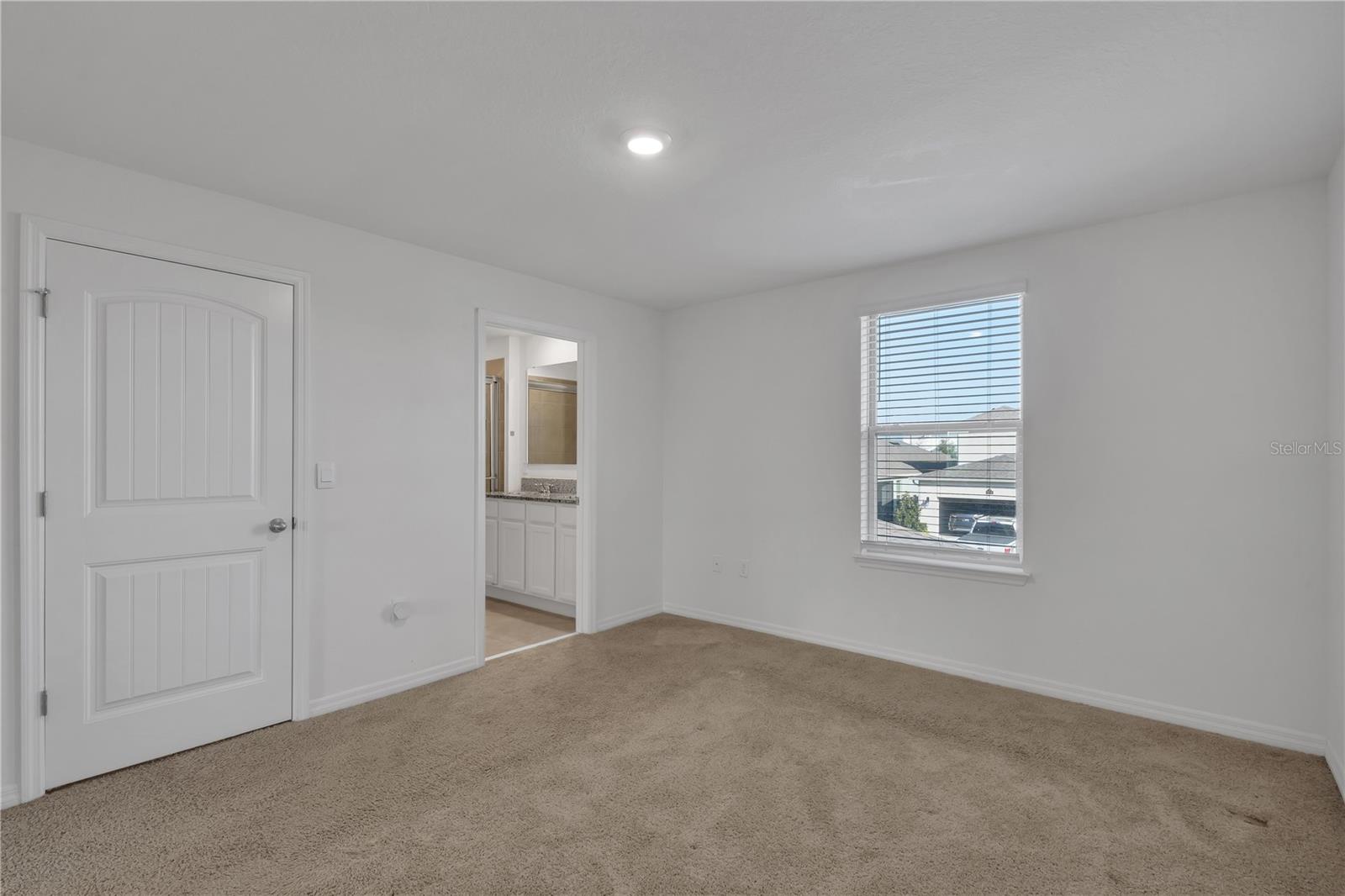 Image 27 of 33 For 12043 Holystone Street