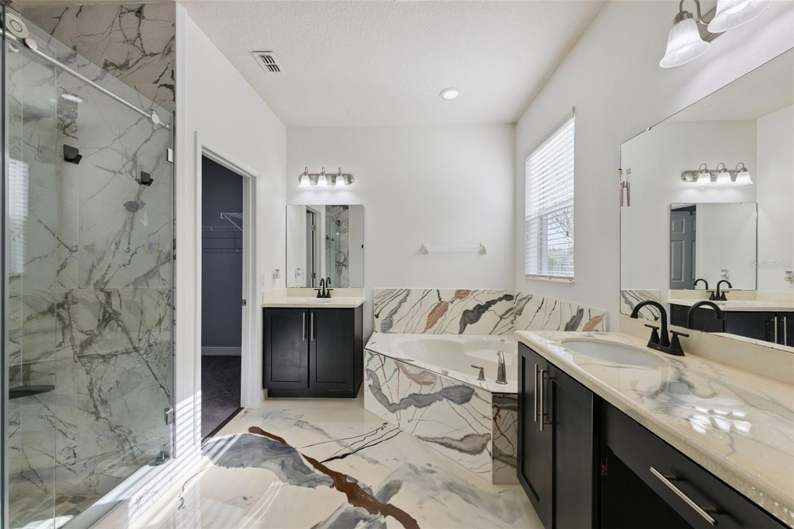 Image 15 of 33 For 1128 Alston Bay Boulevard