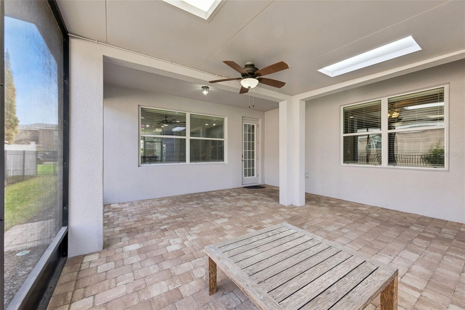 Image 22 of 33 For 1128 Alston Bay Boulevard