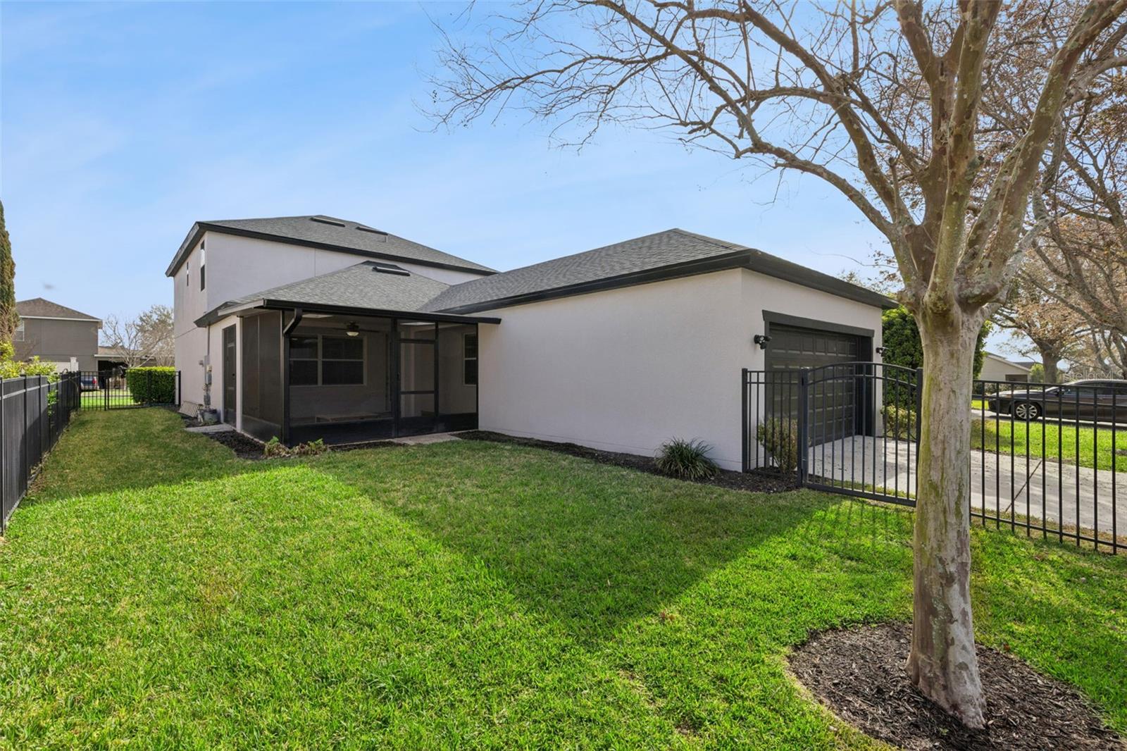 Image 25 of 33 For 1128 Alston Bay Boulevard