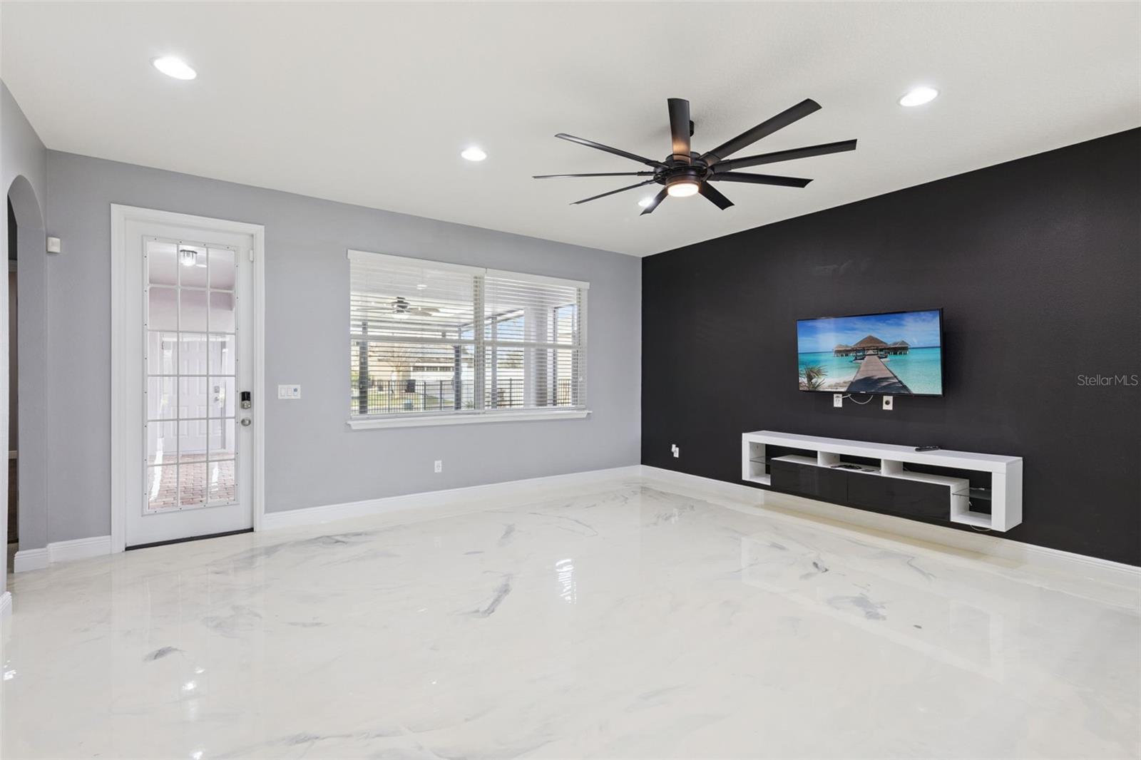 Image 7 of 33 For 1128 Alston Bay Boulevard