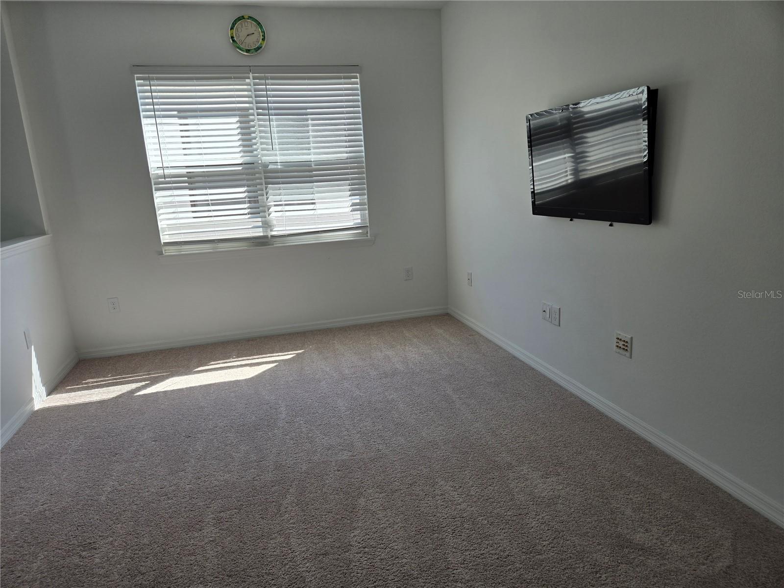 Image 14 of 15 For 1461 Lone Feather Trail