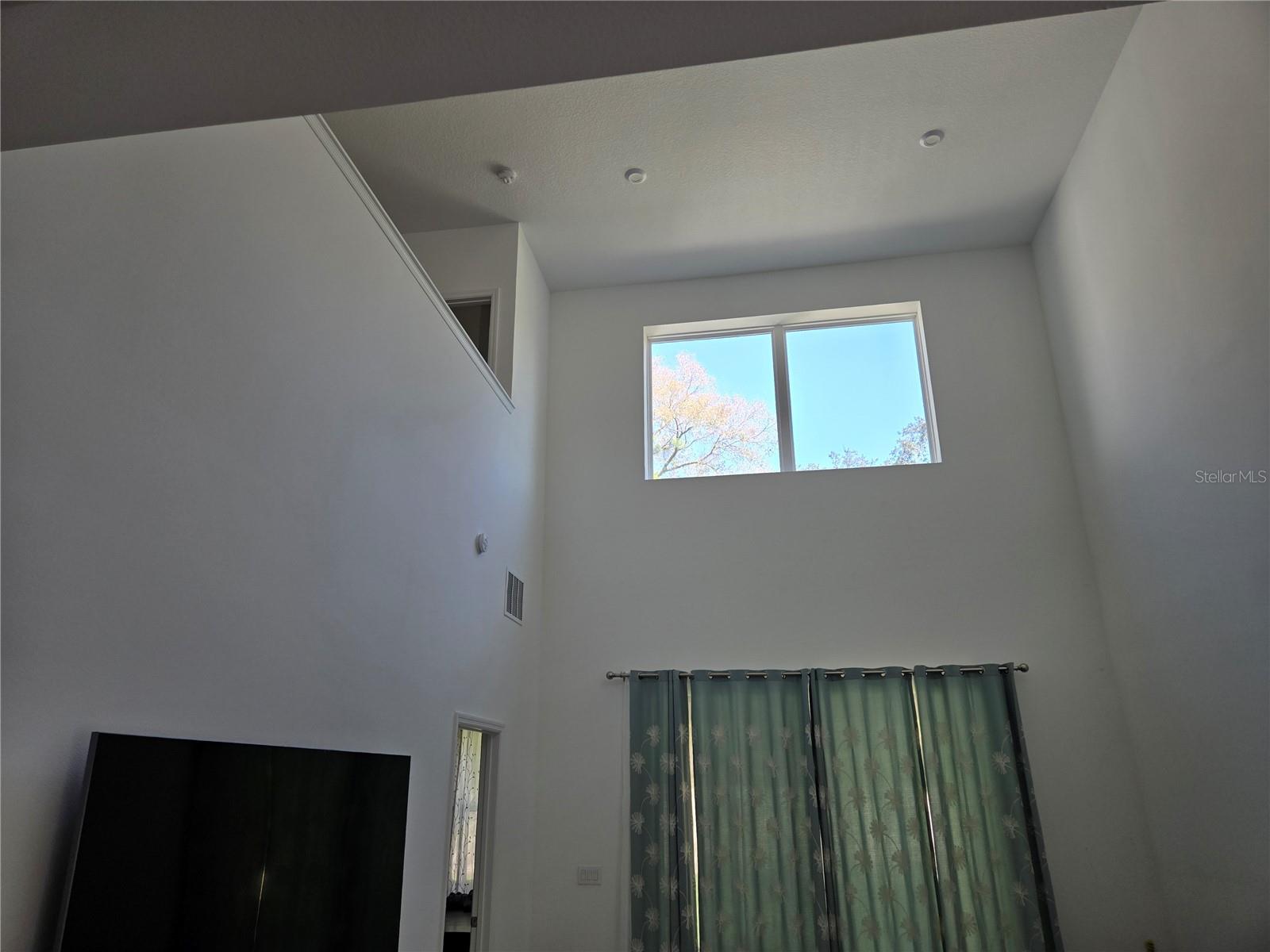 Image 5 of 15 For 1461 Lone Feather Trail