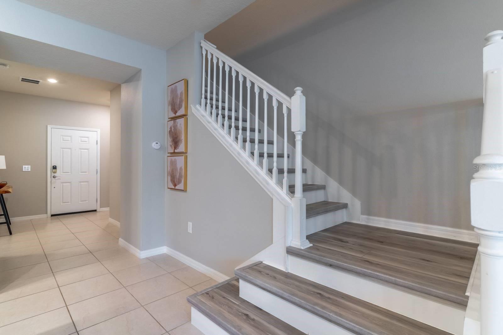 Image 15 of 56 For 886 Paradise Drive