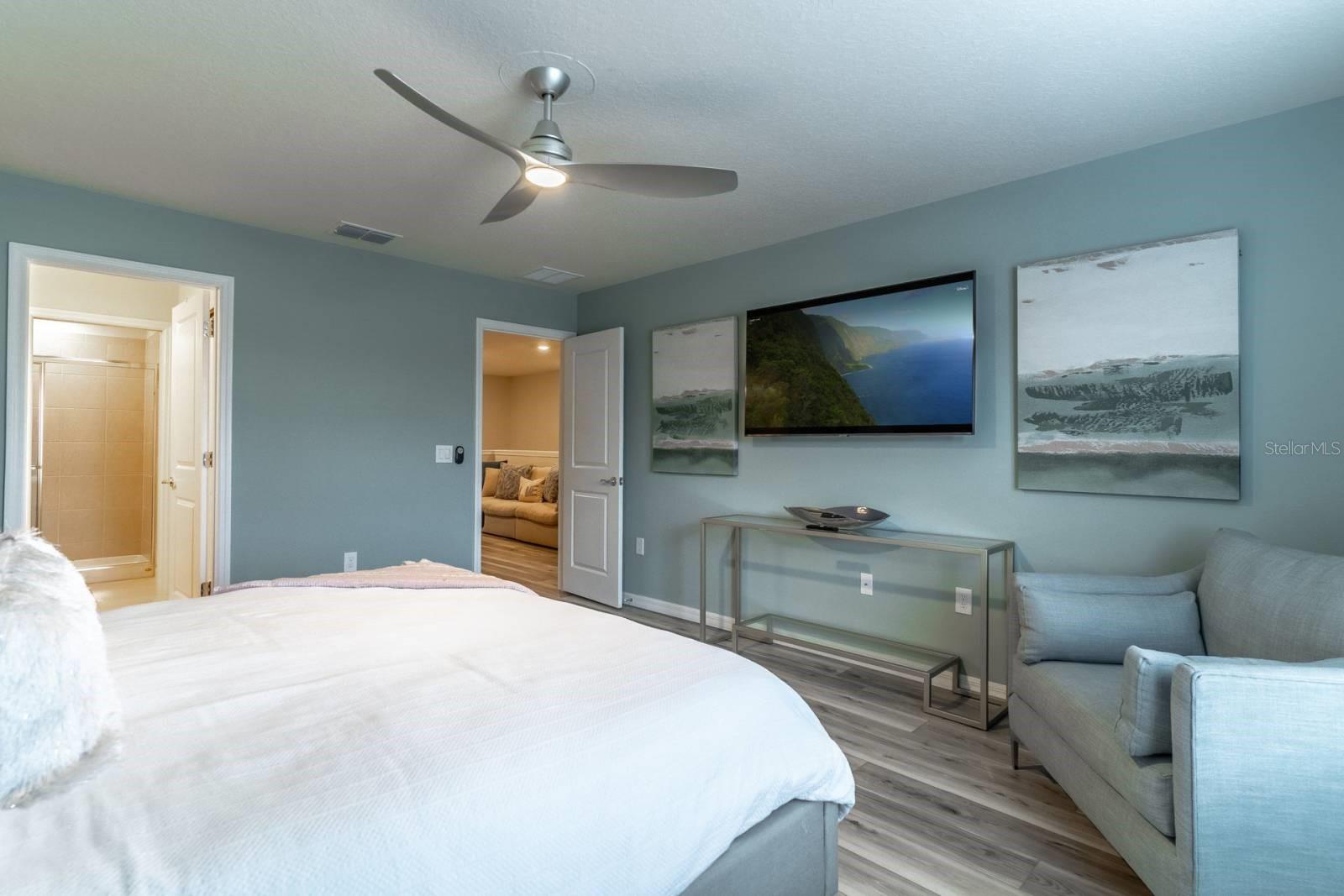 Image 19 of 56 For 886 Paradise Drive