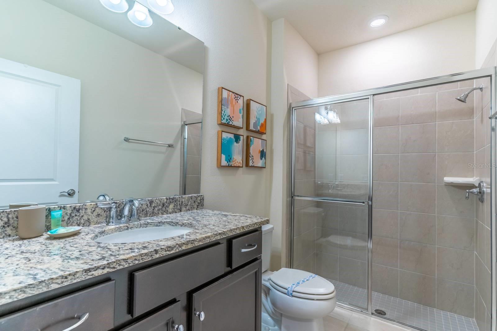 Image 29 of 56 For 886 Paradise Drive