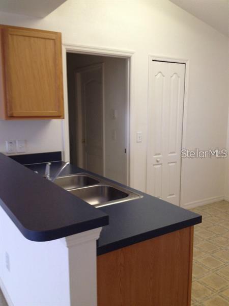 Image 18 of 22 For 20926 Nettleton Street