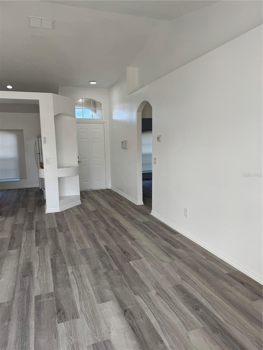 Image 3 of 22 For 20926 Nettleton Street