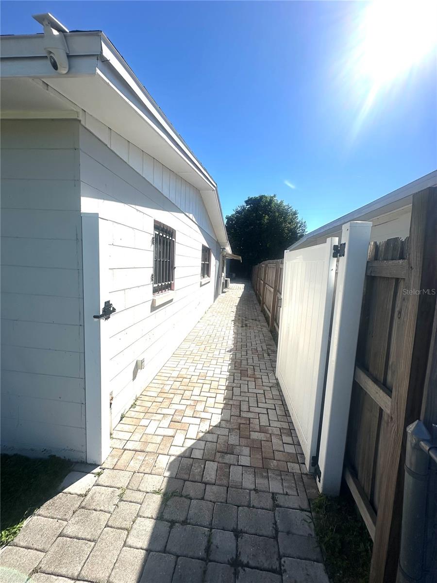 Image 3 of 17 For 821 Thalia Drive