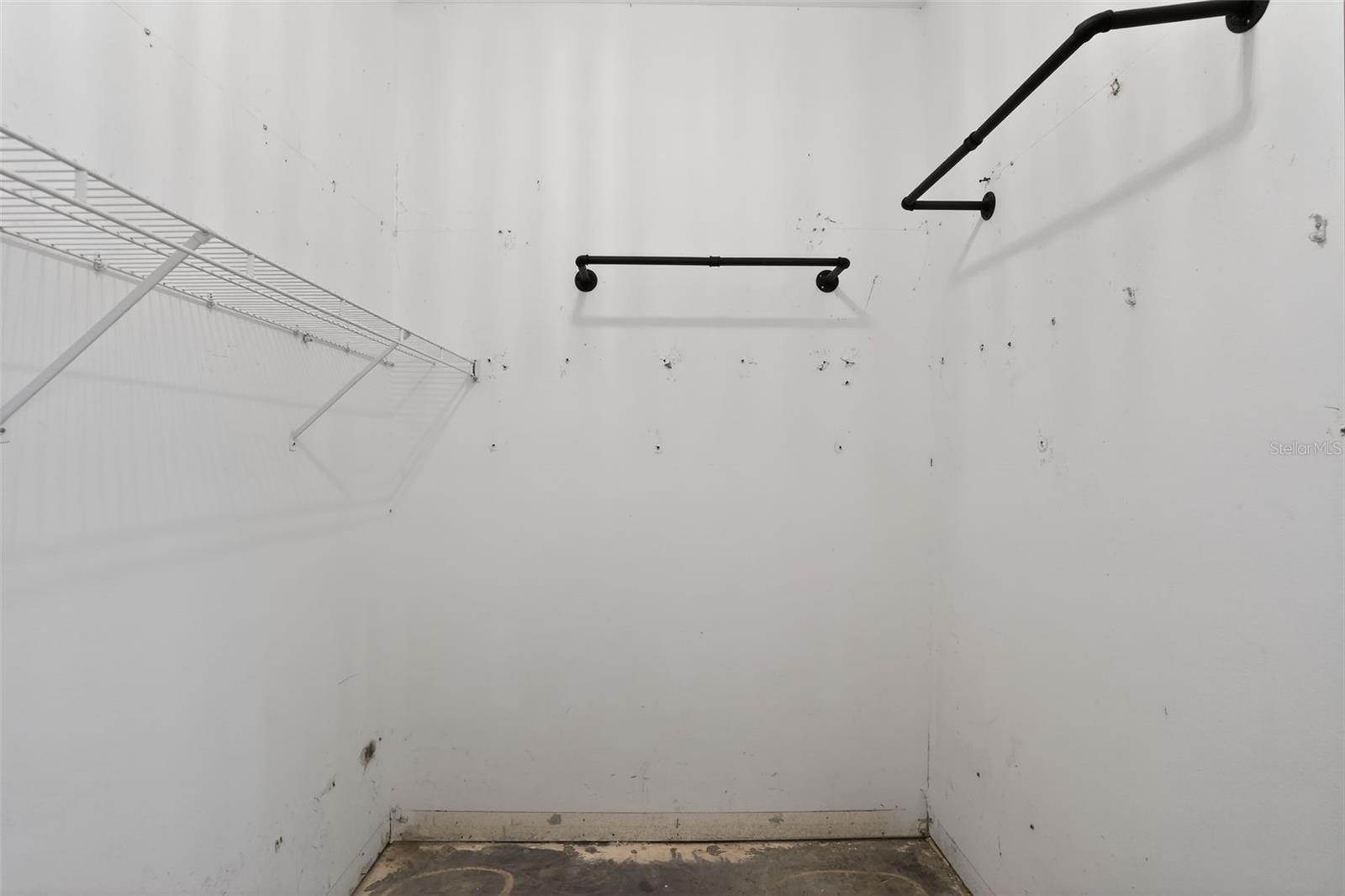 Image 23 of 35 For 902 Lingo Court