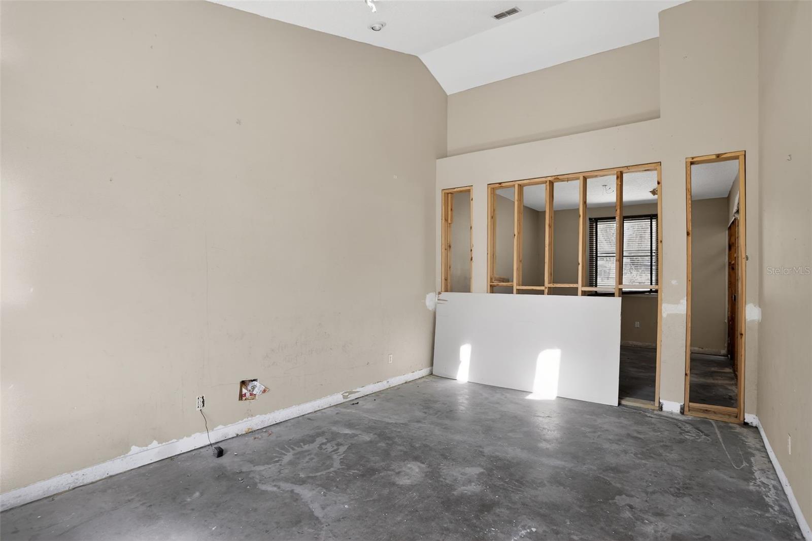 Image 8 of 35 For 902 Lingo Court