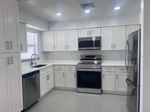 Image 7 of 27 For 325 Lariat Lane