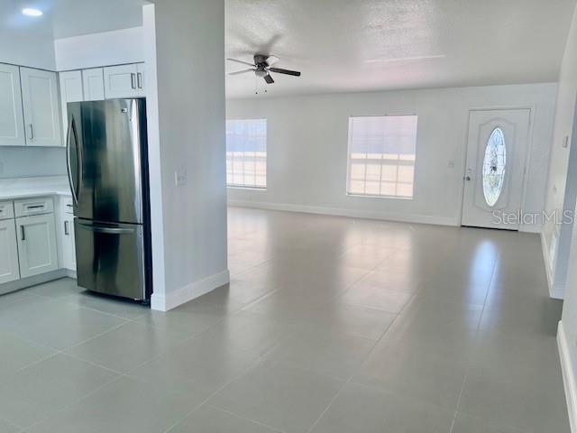 Image 8 of 27 For 325 Lariat Lane