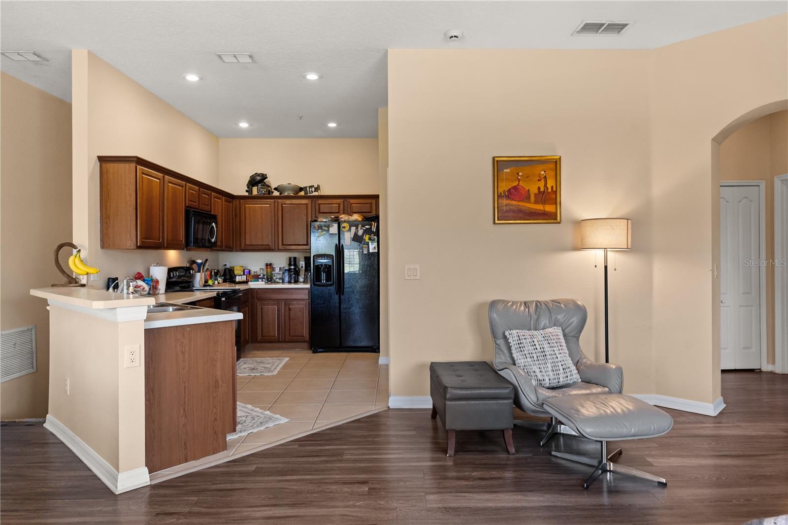 Image 10 of 26 For 2210 San Jacinto Circle