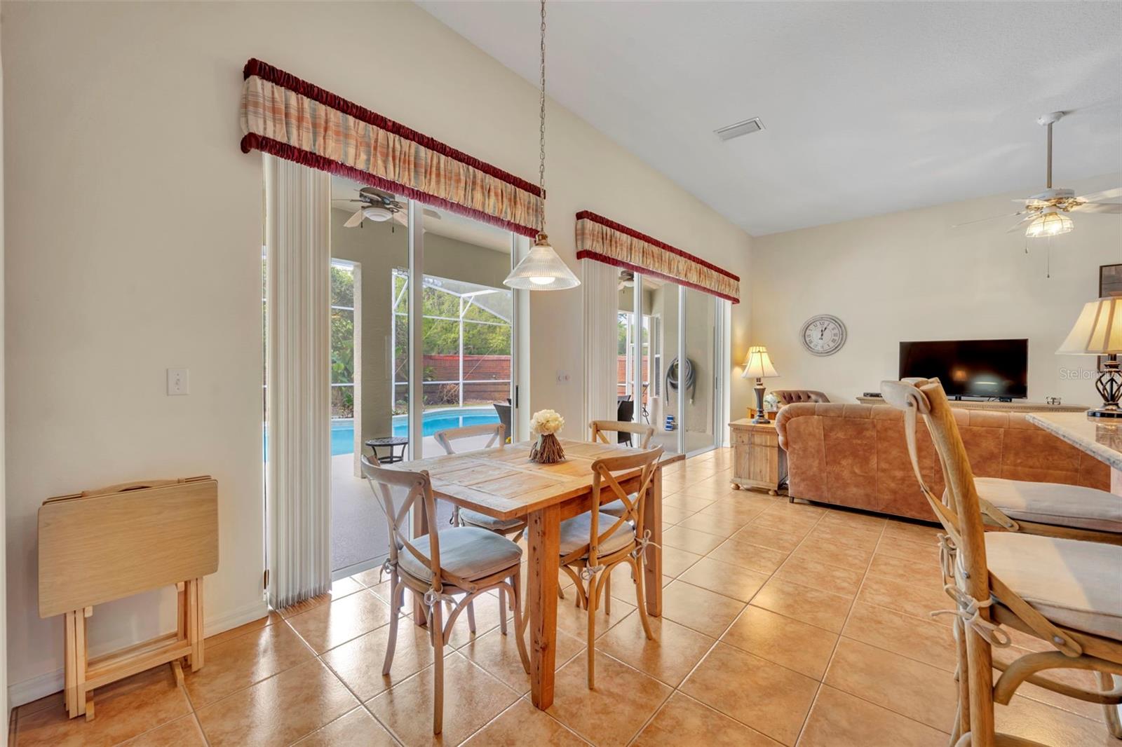 Image 13 of 68 For 1551 Warrington Street