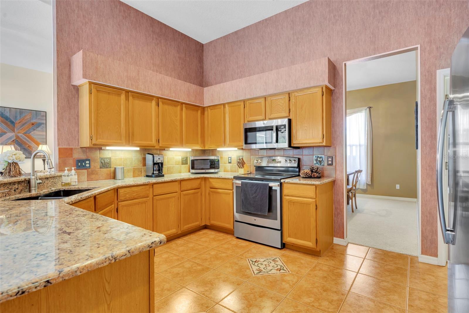 Image 19 of 68 For 1551 Warrington Street