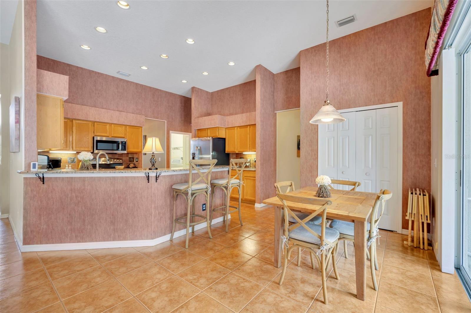 Image 7 of 68 For 1551 Warrington Street