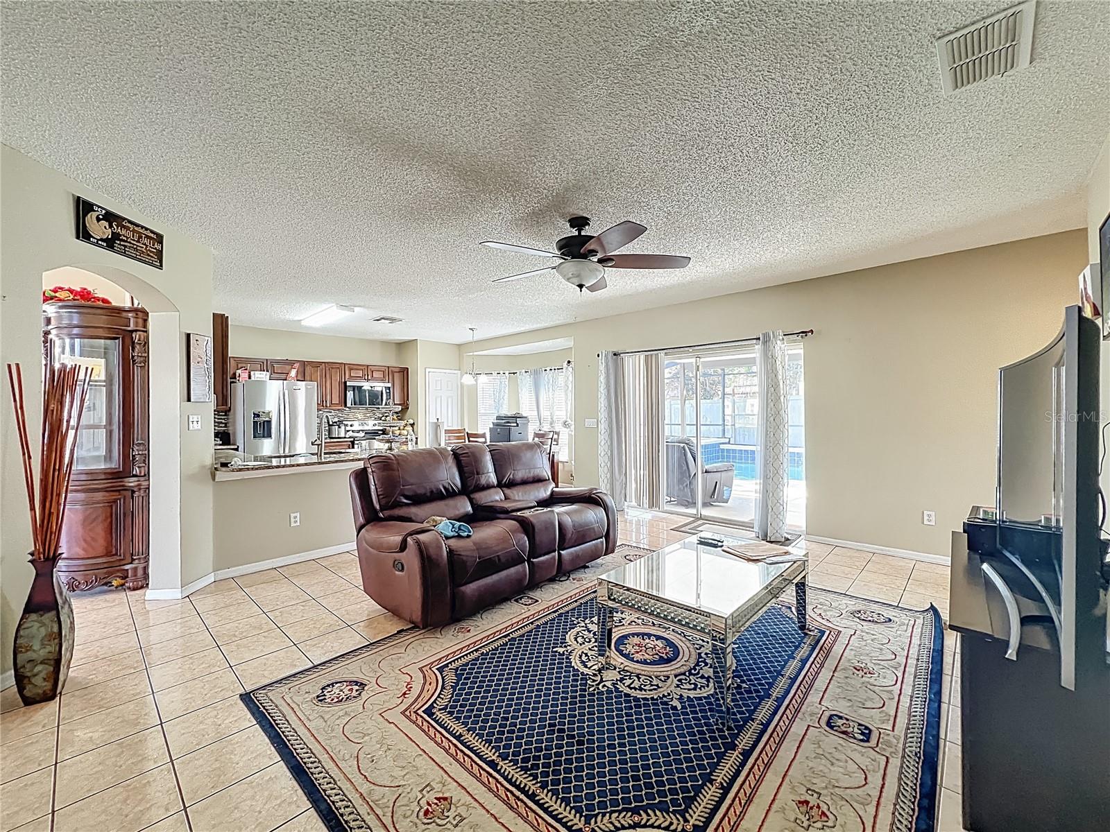 Image 18 of 43 For 8016 Equitation Court