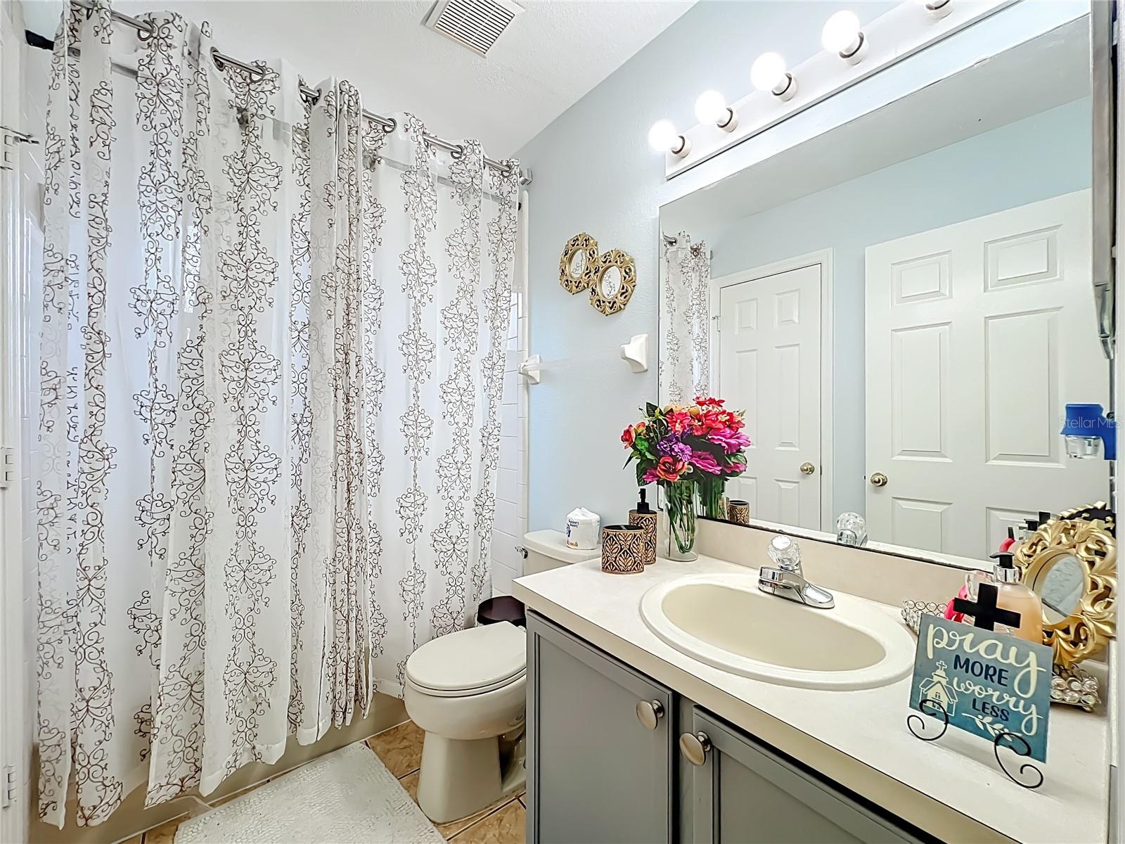 Image 21 of 43 For 8016 Equitation Court