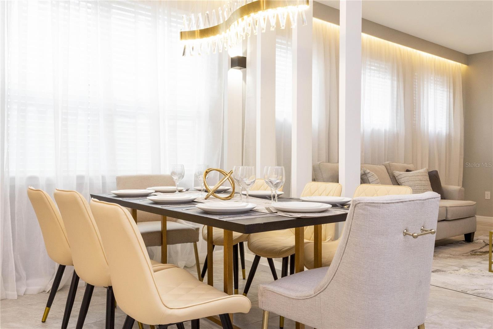 Image 10 of 63 For 7335 Oakmoss Loop