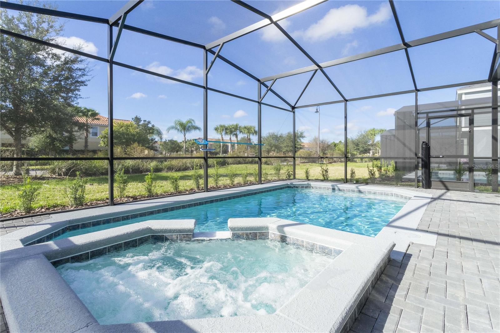 Image 15 of 63 For 7335 Oakmoss Loop