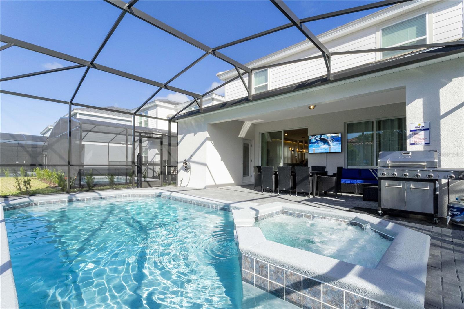 Image 16 of 63 For 7335 Oakmoss Loop