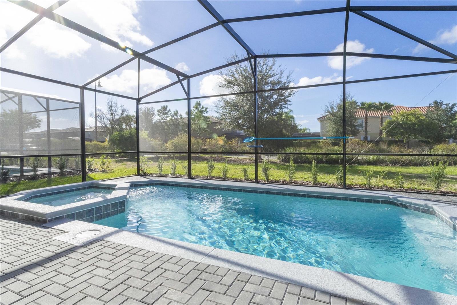 Image 18 of 63 For 7335 Oakmoss Loop