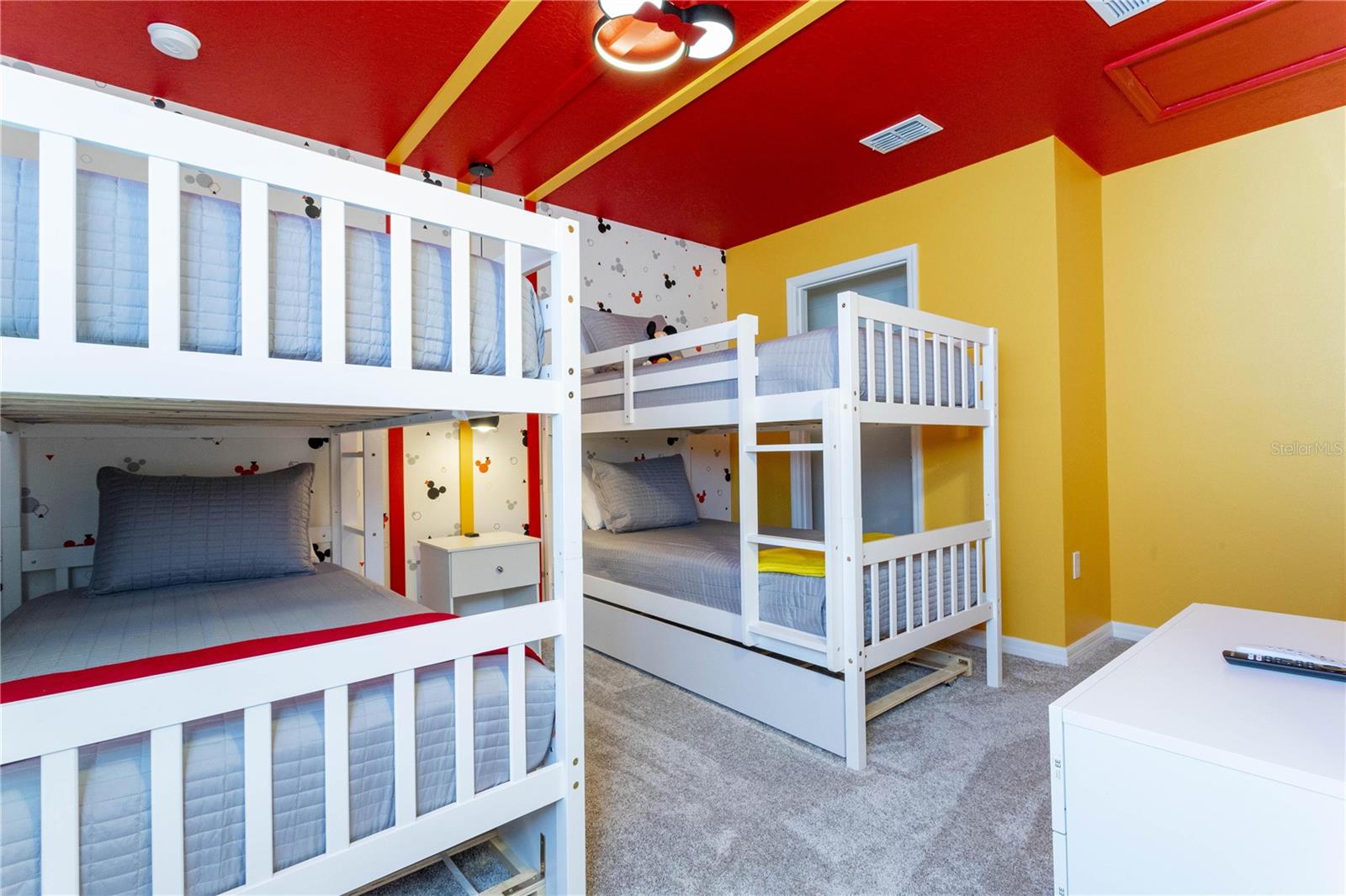 Image 22 of 63 For 7335 Oakmoss Loop