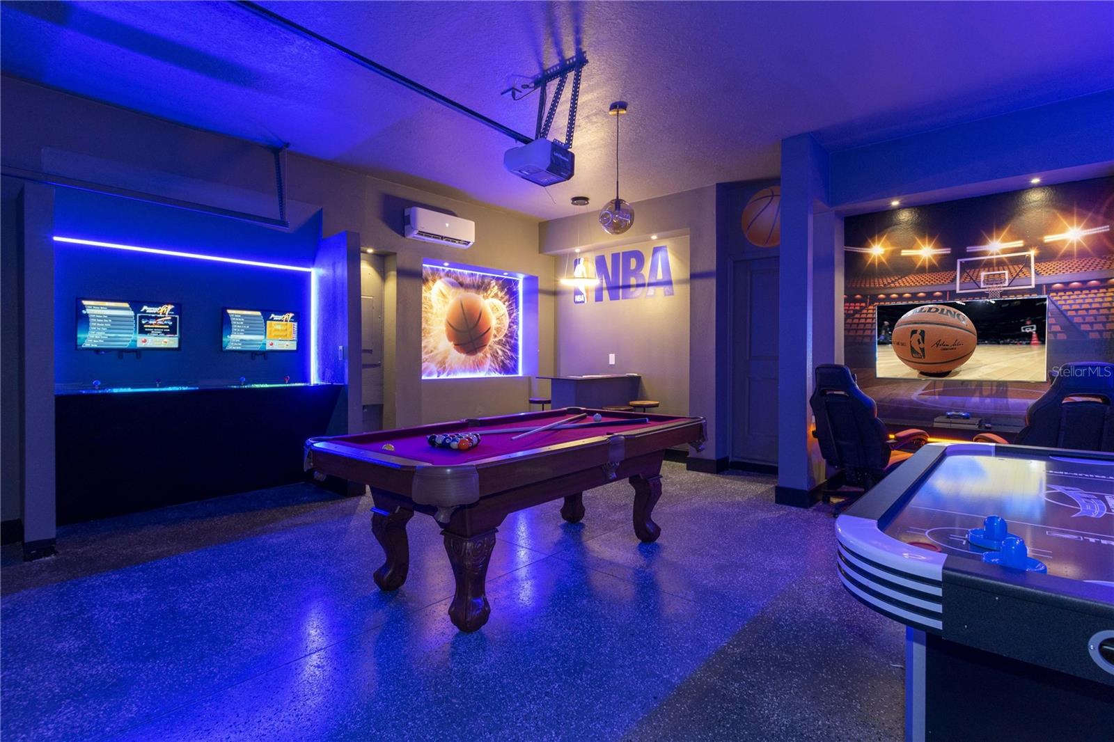 Image 5 of 63 For 7335 Oakmoss Loop