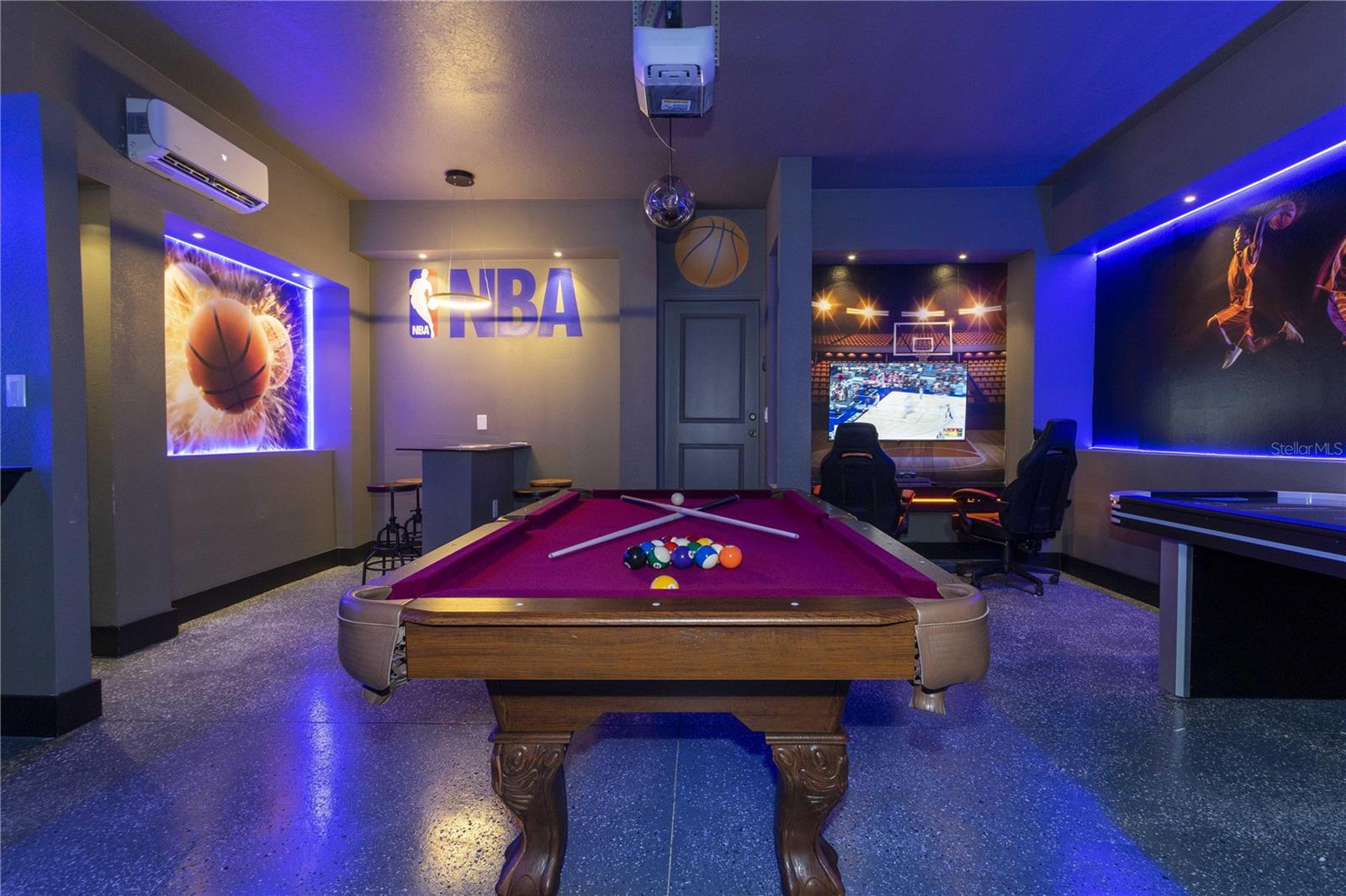 Image 50 of 63 For 7335 Oakmoss Loop