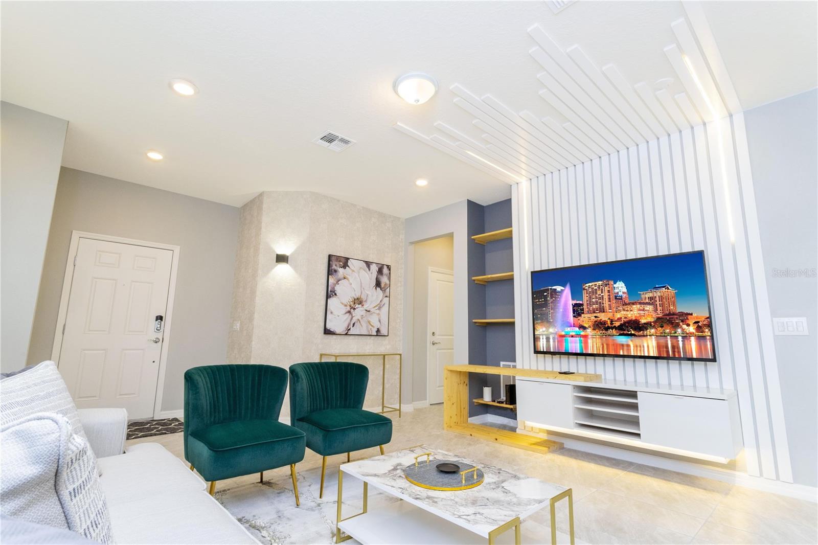 Image 9 of 63 For 7335 Oakmoss Loop