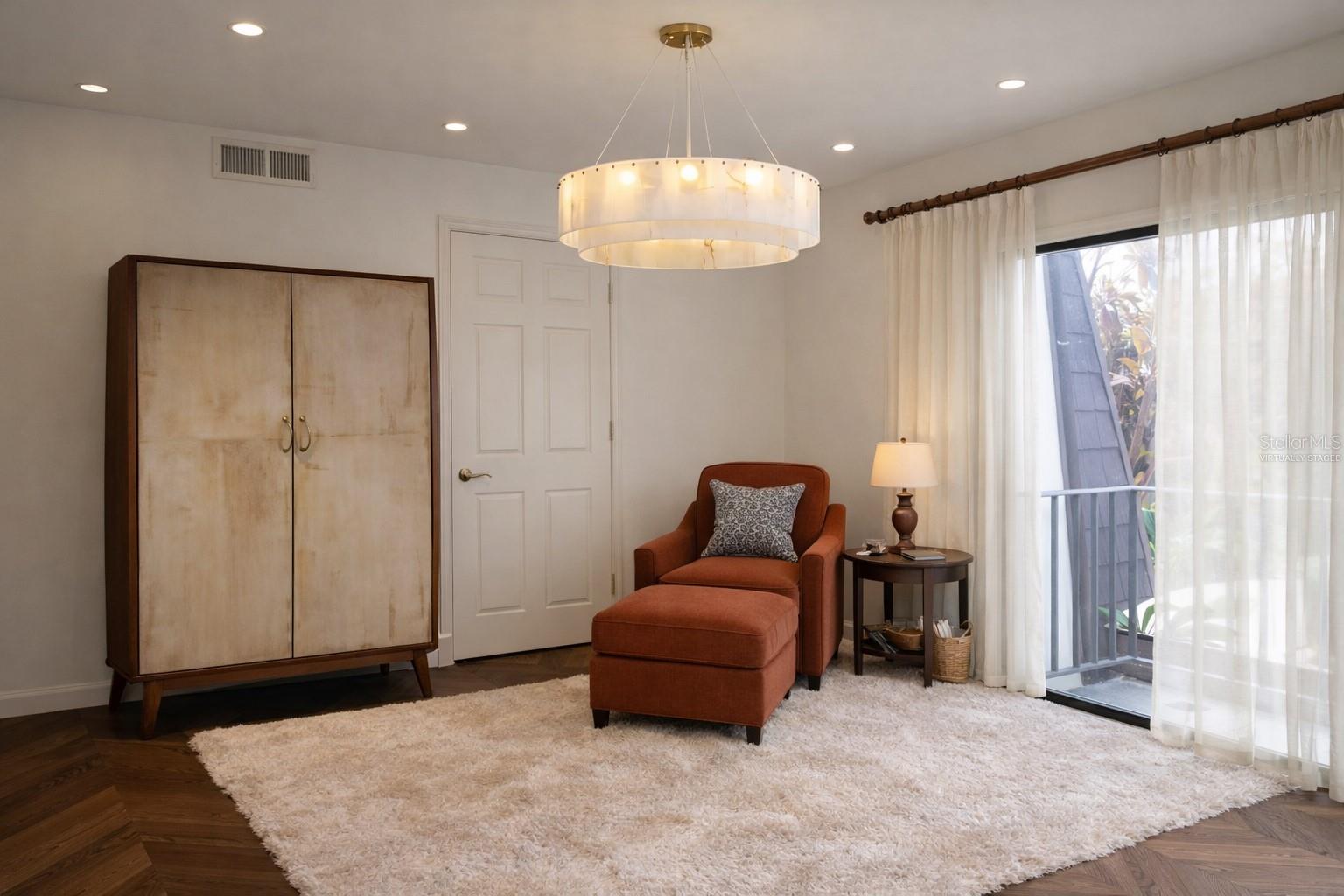 Image 9 of 13 For 1313 Vista Oaks Circle Ne