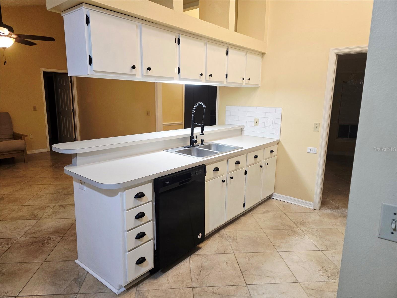 Image 6 of 20 For 1218 Red Dandy Drive