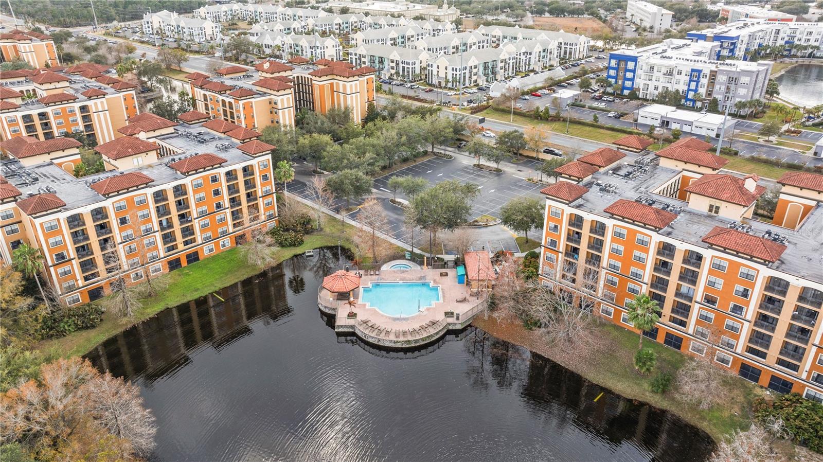 Image 34 of 39 For 12527 Floridays Resort Drive 402e