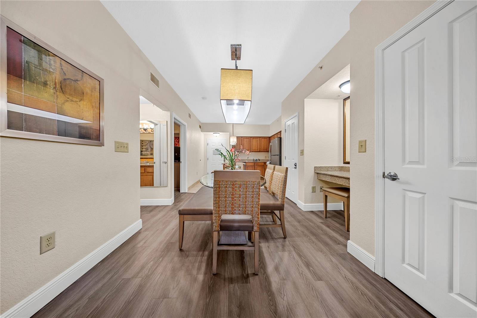 Image 4 of 39 For 12527 Floridays Resort Drive 402e