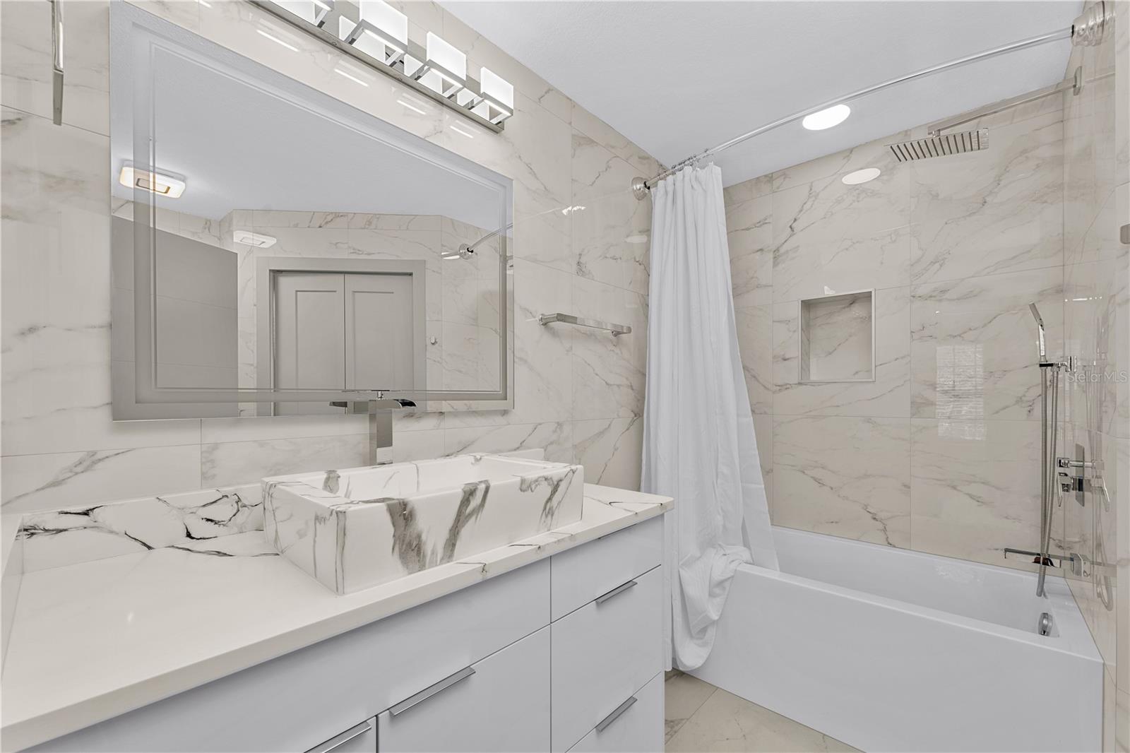 Image 17 of 33 For 6300 Raleigh Street 115