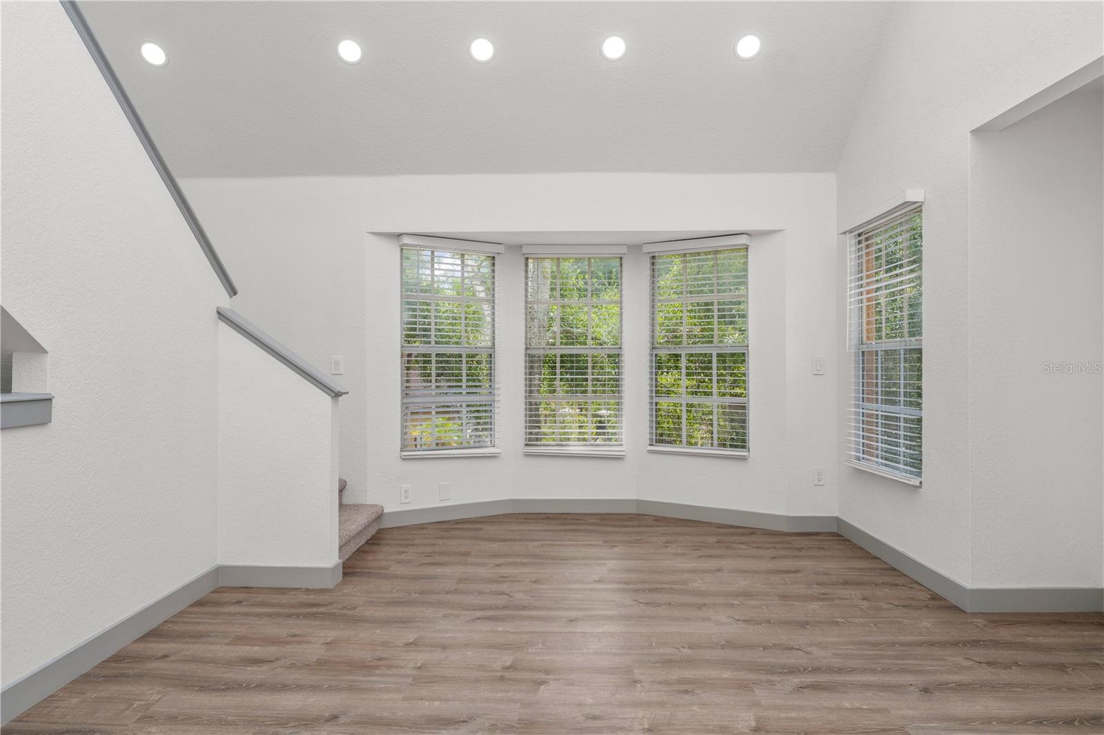 Image 21 of 33 For 6300 Raleigh Street 115