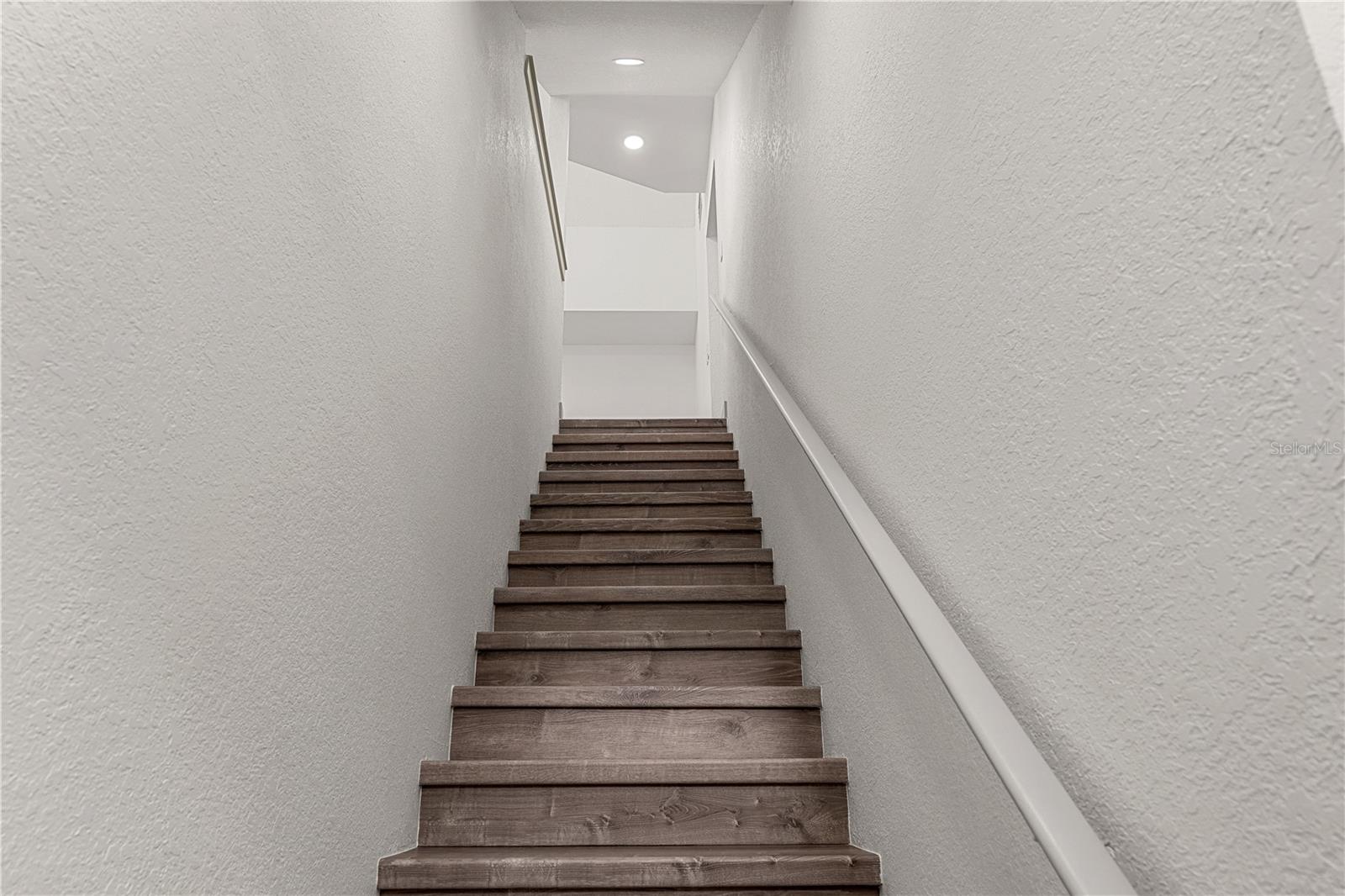 Image 23 of 33 For 6300 Raleigh Street 115