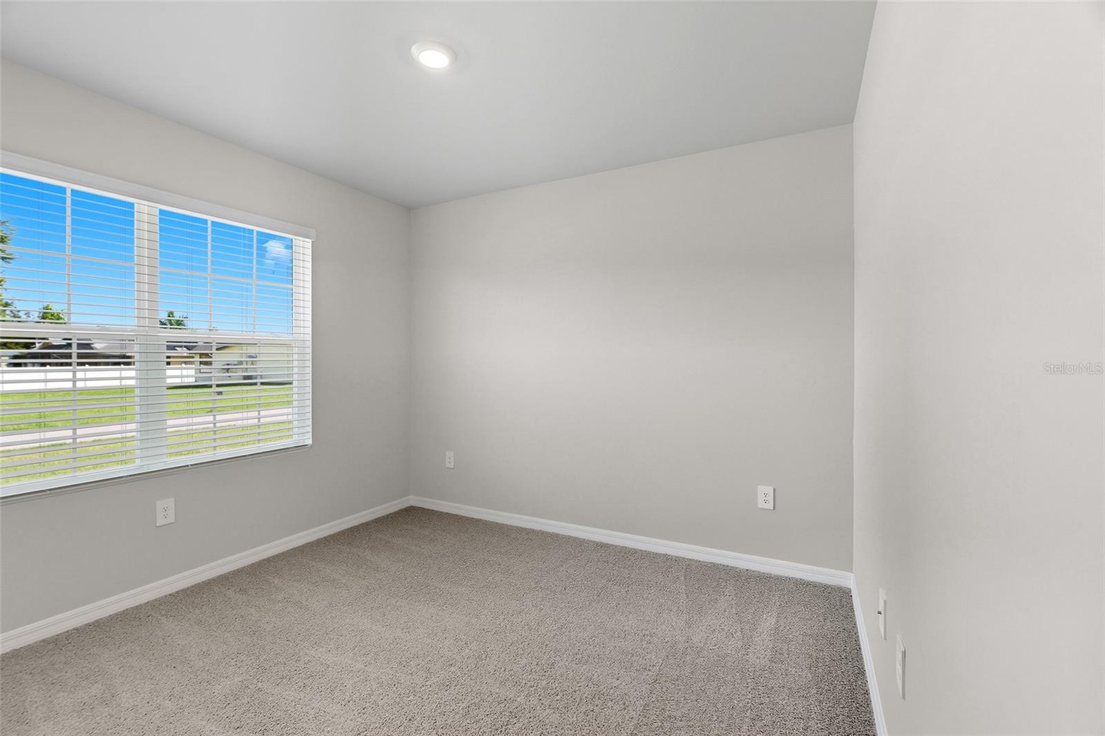 Image 13 of 40 For 25222 Cadiz Drive