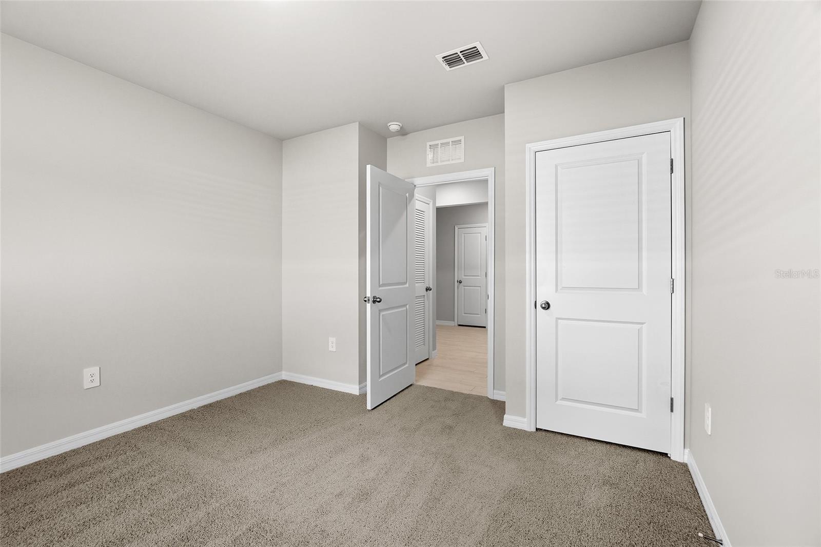 Image 23 of 40 For 25222 Cadiz Drive