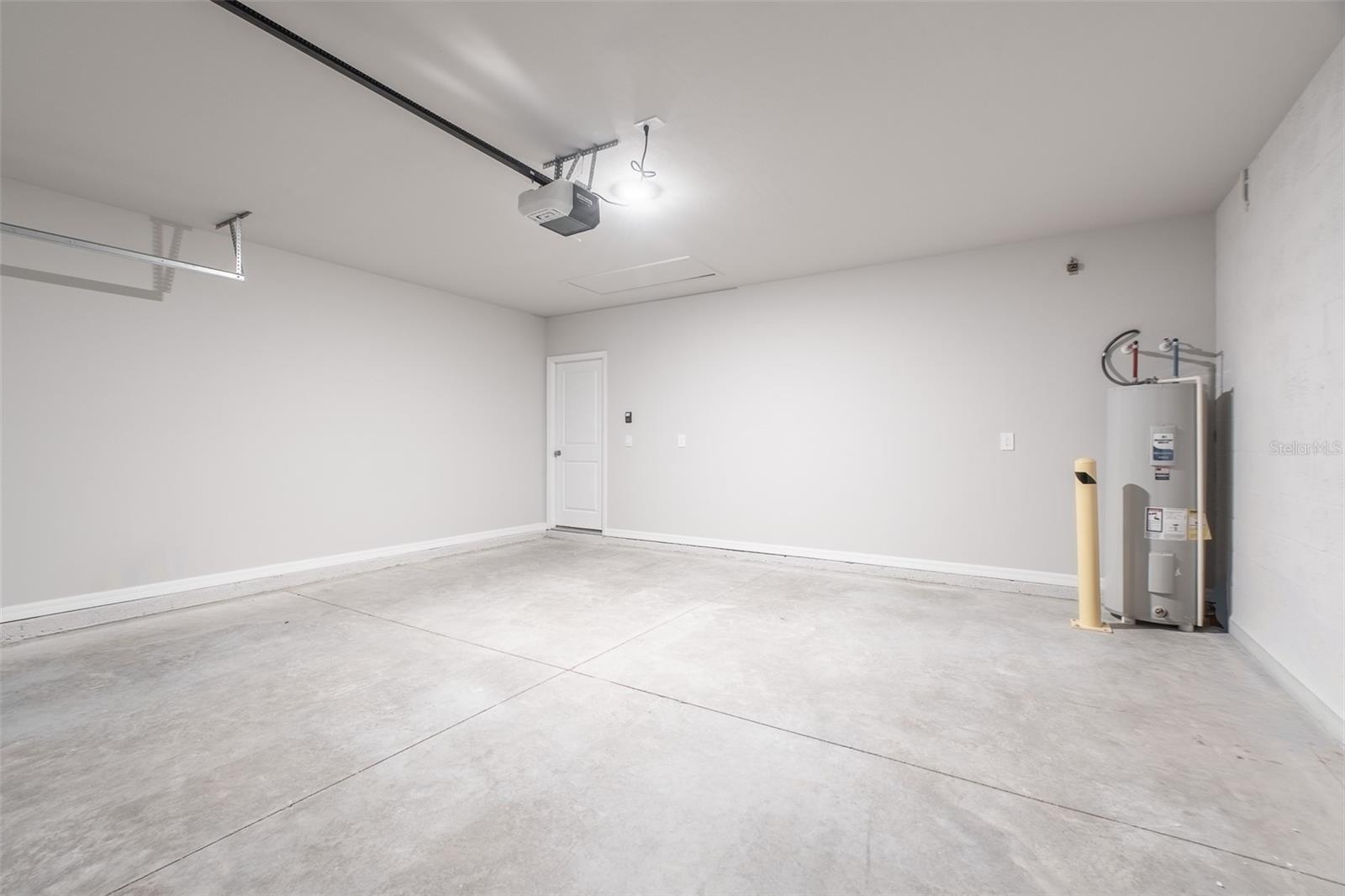 Image 36 of 40 For 25222 Cadiz Drive