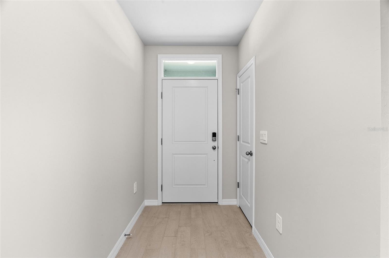 Image 5 of 40 For 25222 Cadiz Drive