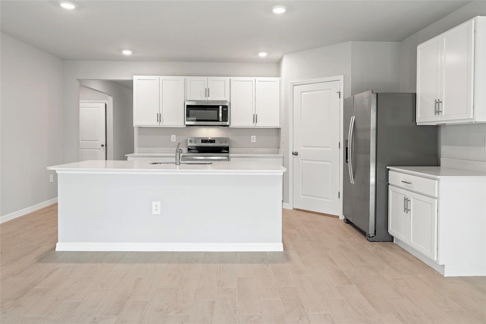 Image 9 of 40 For 25222 Cadiz Drive