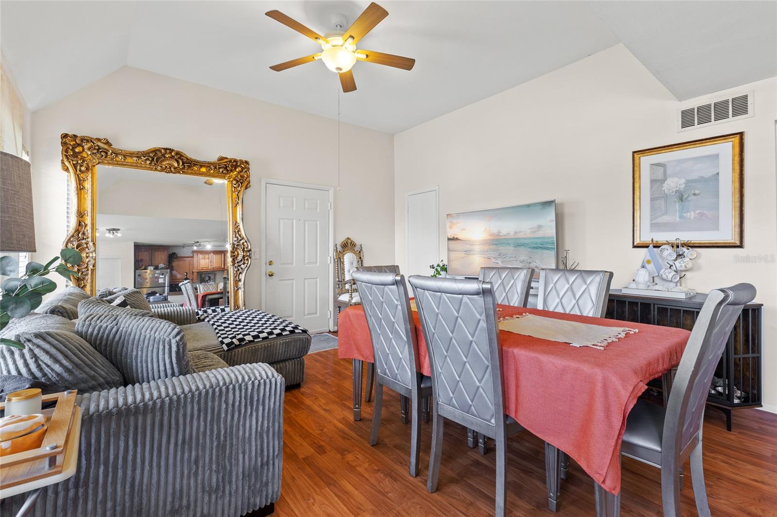 Image 8 of 28 For 320 Black Oak Court 208