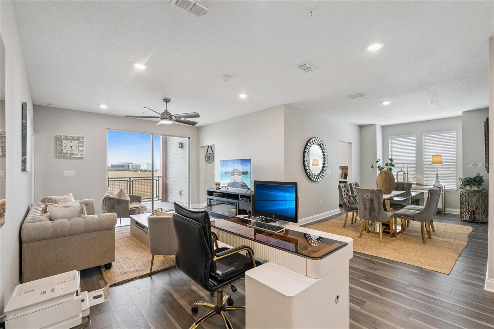 Image 4 of 54 For 7521 Laureate Boulevard 5306