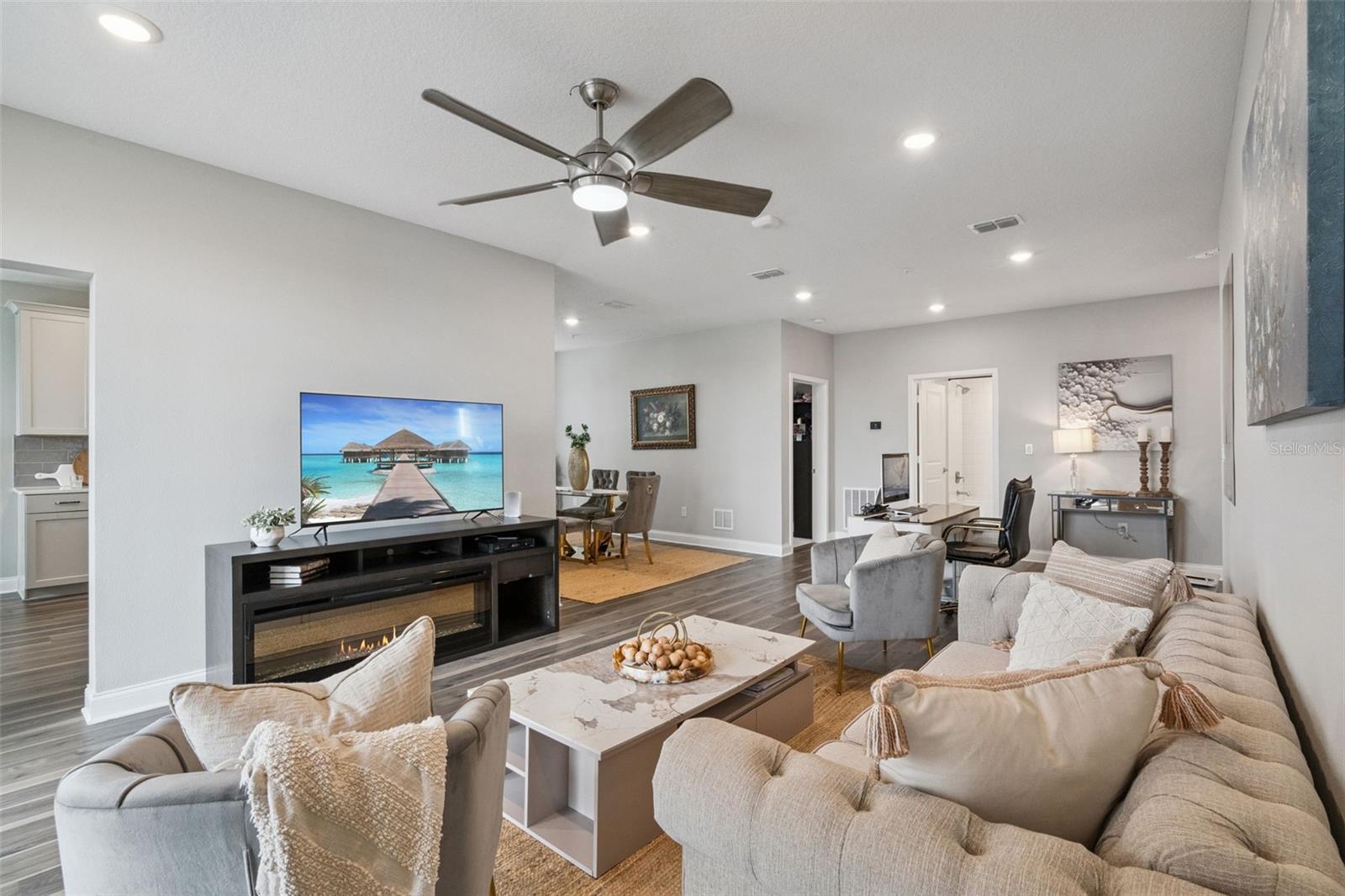 Image 9 of 54 For 7521 Laureate Boulevard 5306