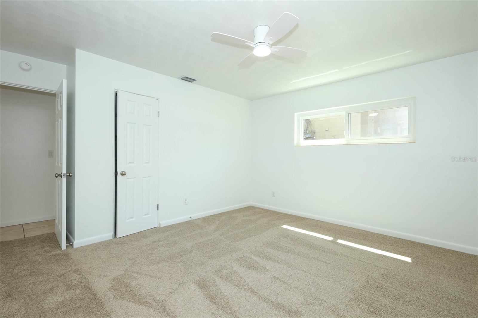 Image 17 of 39 For 627 Anderson Street