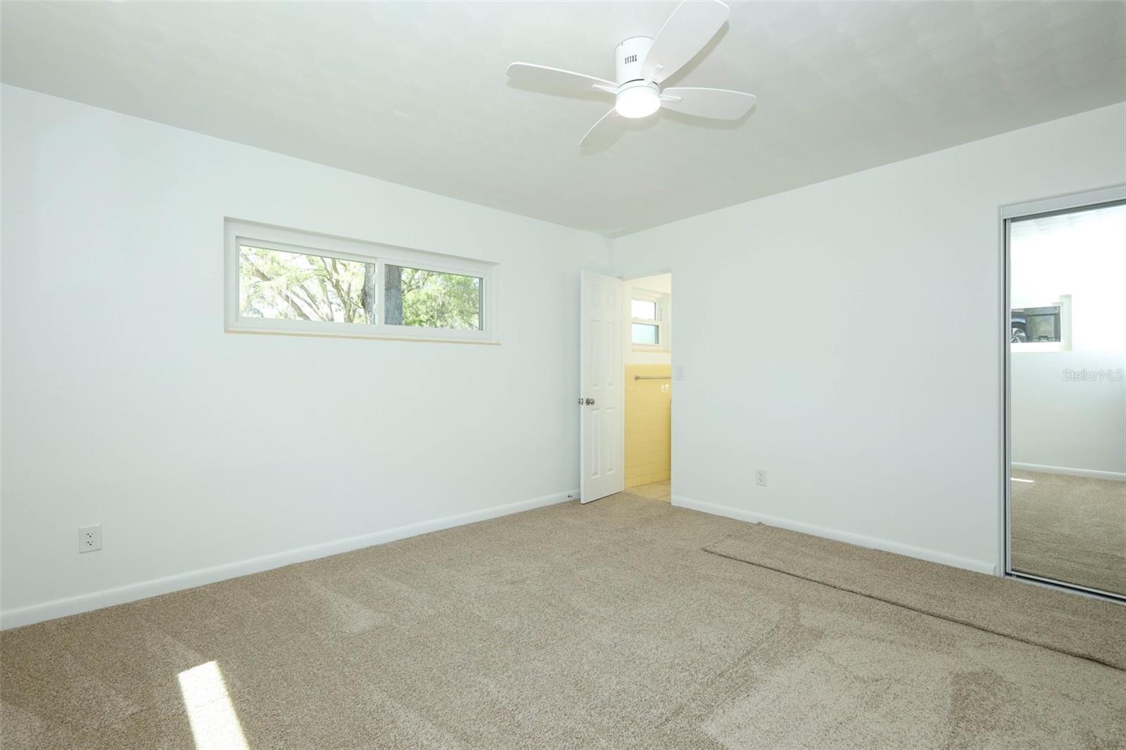 Image 19 of 39 For 627 Anderson Street