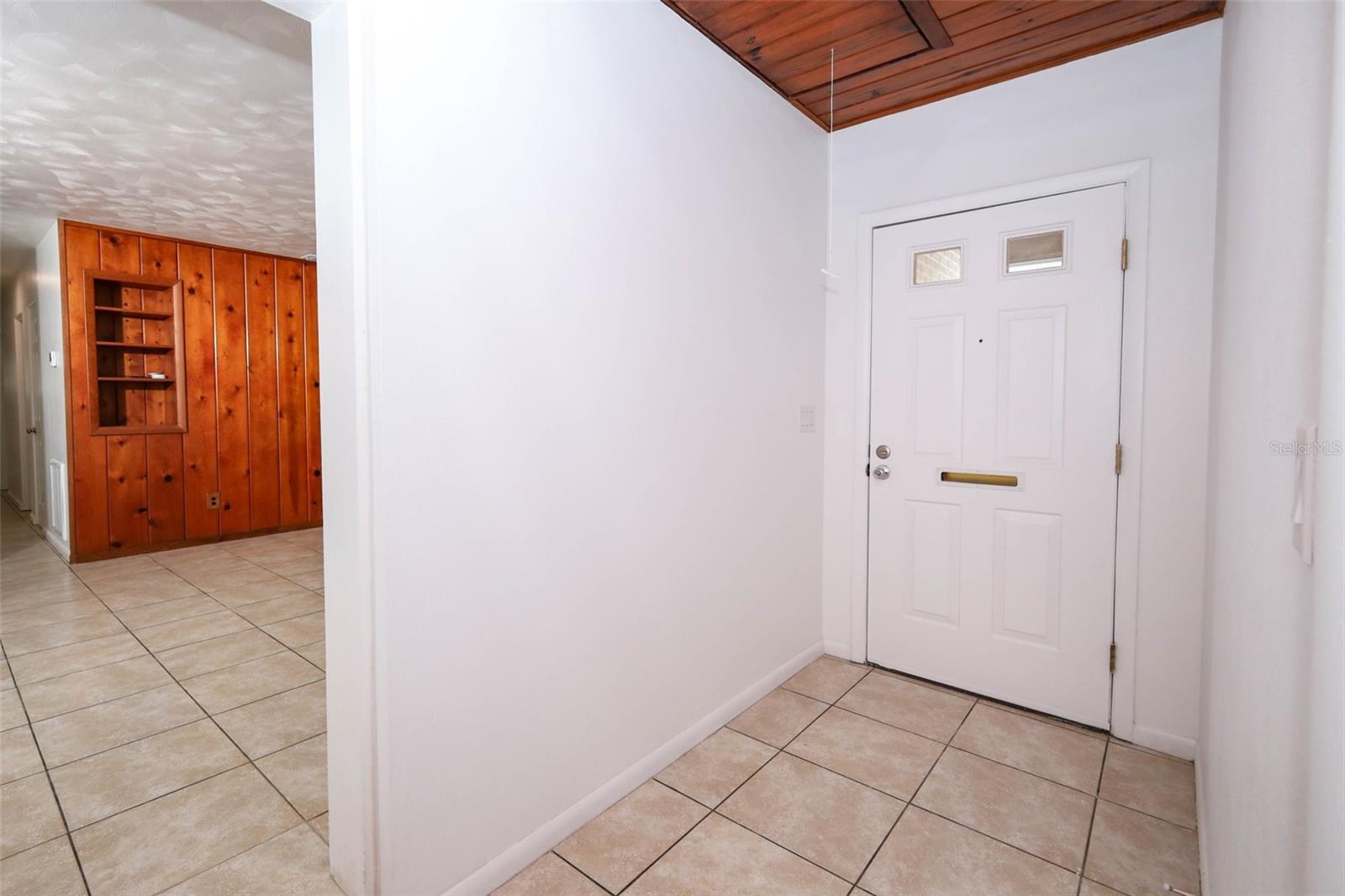 Image 29 of 39 For 627 Anderson Street