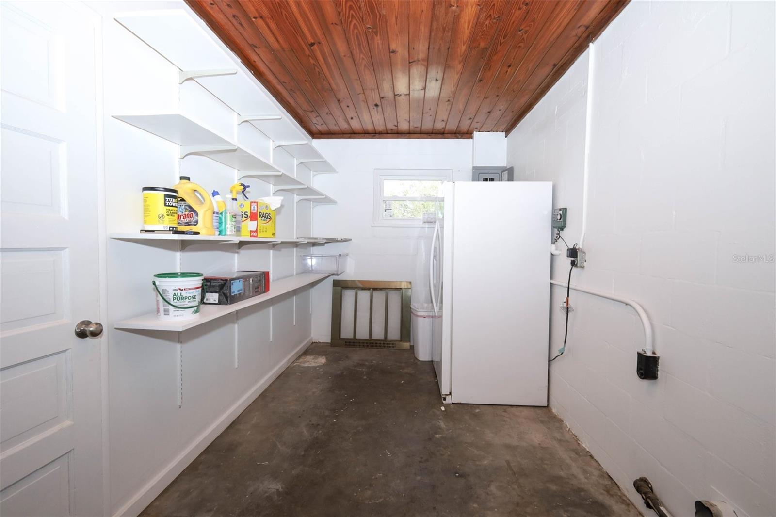 Image 30 of 39 For 627 Anderson Street